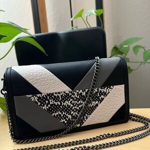 NWT Coach 38975 CALLIE FOLDOVER CHAIN CLUTCH  With Patchwork and snakedetails